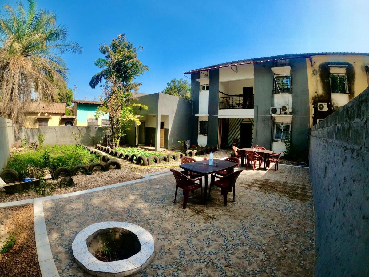 Ker Adja Apartman Ziguinchor Kültér fotó