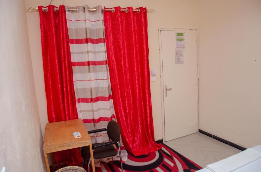 Ker Adja Apartman Ziguinchor Kültér fotó